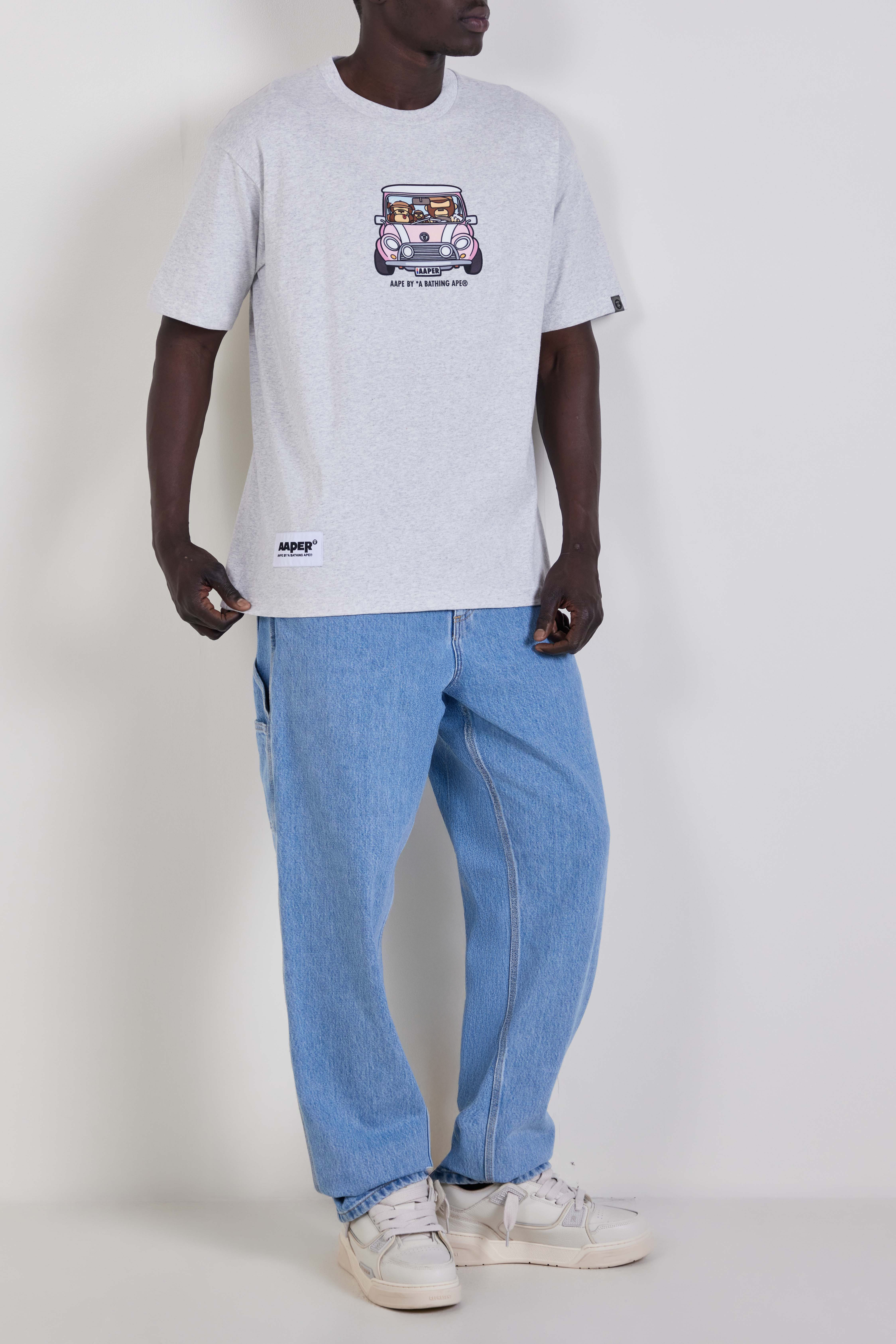 חולצת טי בגזרה ישרה